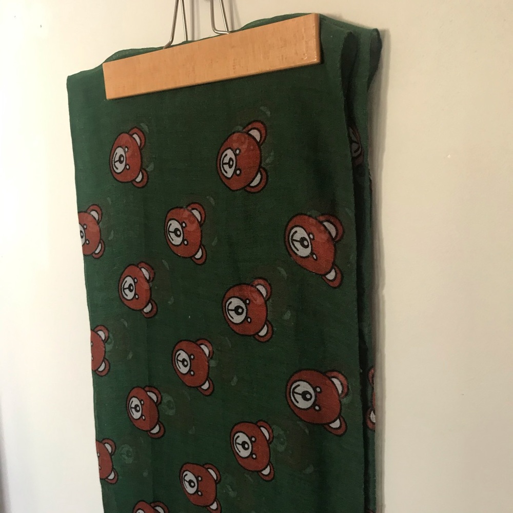 💝Free with any purchase💝 Teddy Bear Fall Scarf - Picture 4 of 8